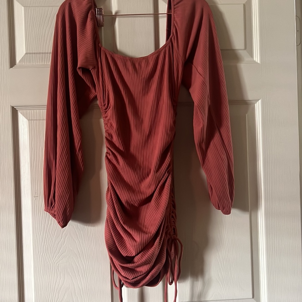 Vestique Ribbed Rust Mini Dress - Picture 7 of 7